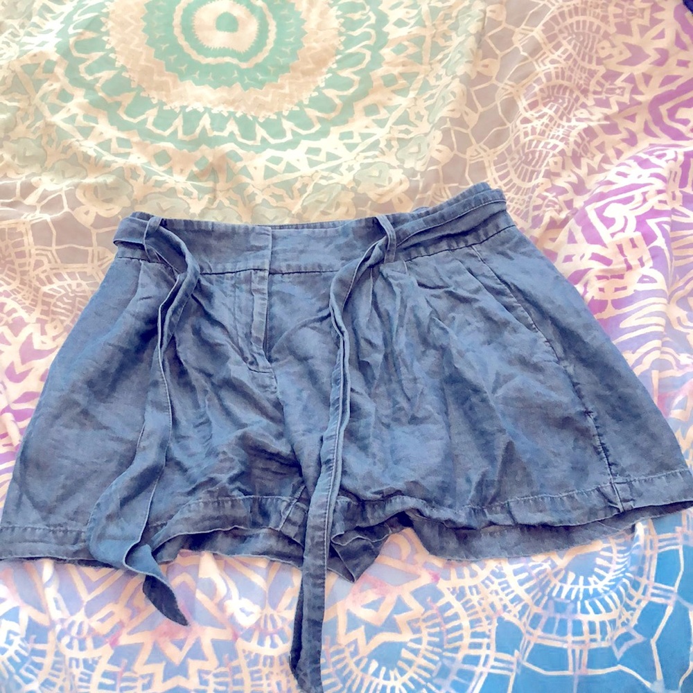 Ann Taylor tie-waist shorts